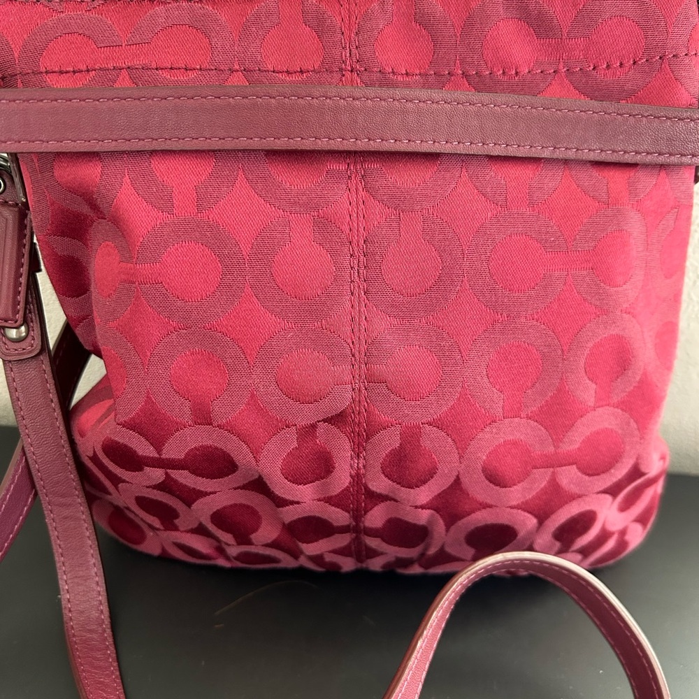Coach Brooke Op Art Plum Red Signature Crossbody Bag - Picture 4 of 11